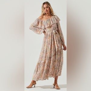 Astr the label dress, size small new with tags.